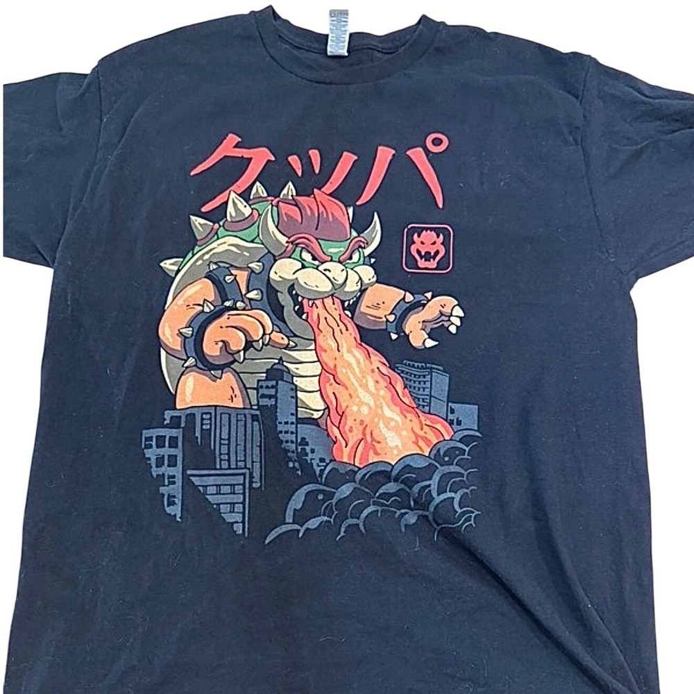 Gildan Bowser Graphic Tee unisex Small Black Excellent Japanese Kaiju T-Shirt